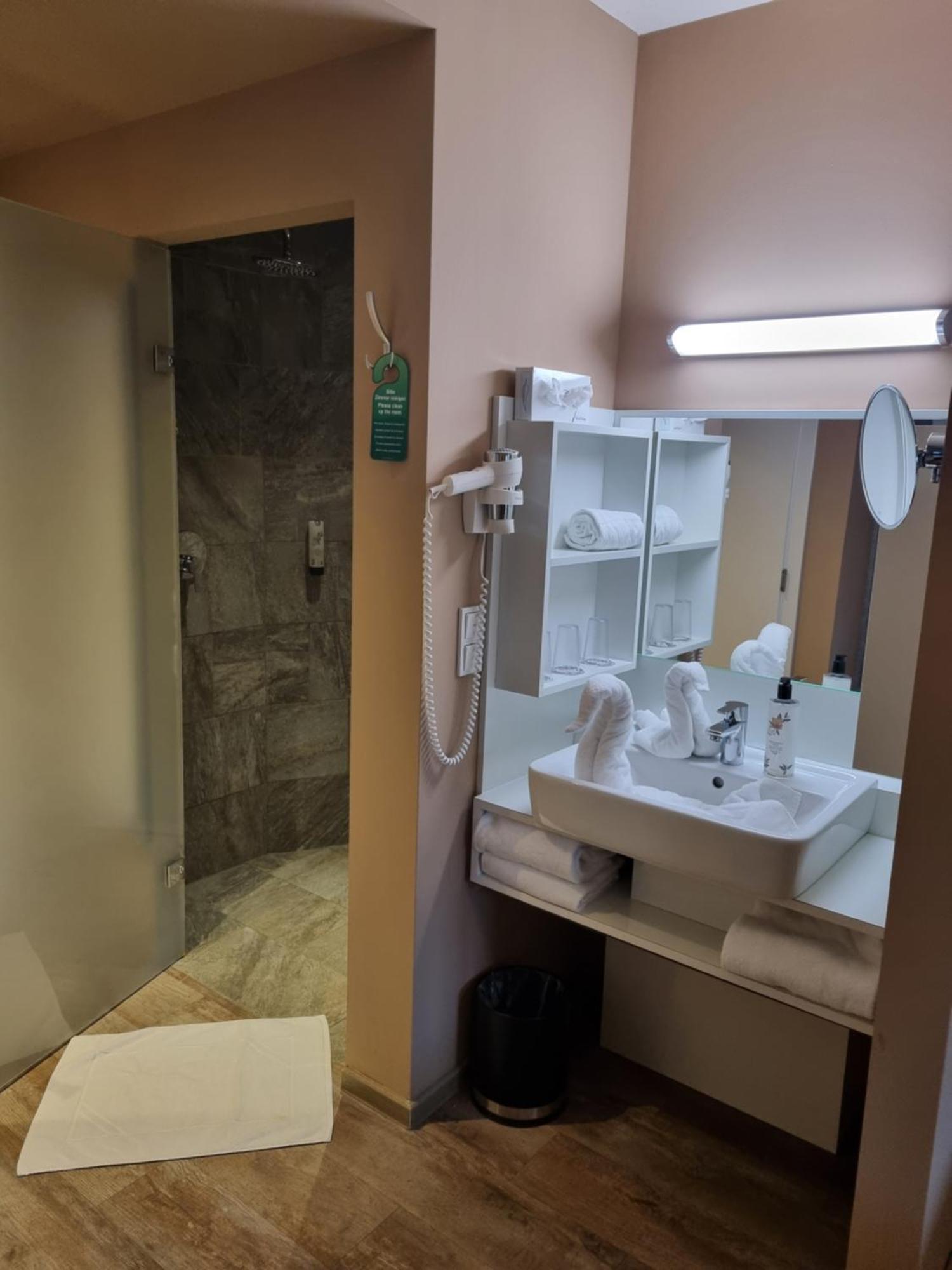 Cubo Sport & Art Hotel Санкт-Йоганн Экстерьер фото